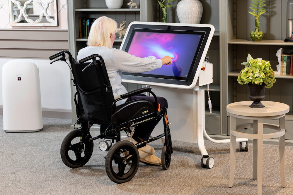 Top Benefits of Interactive Displays and Screens in the Healthcare Industry